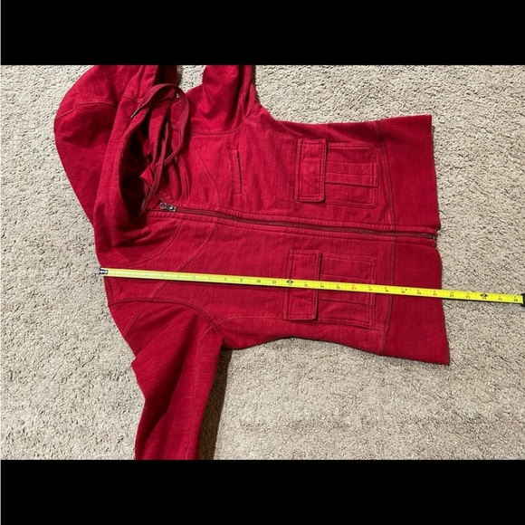Lululemon Red Hoodie Full Zip
Jacket 5 Pockets No size Tag Small
Size: S - Picture 8 of 9